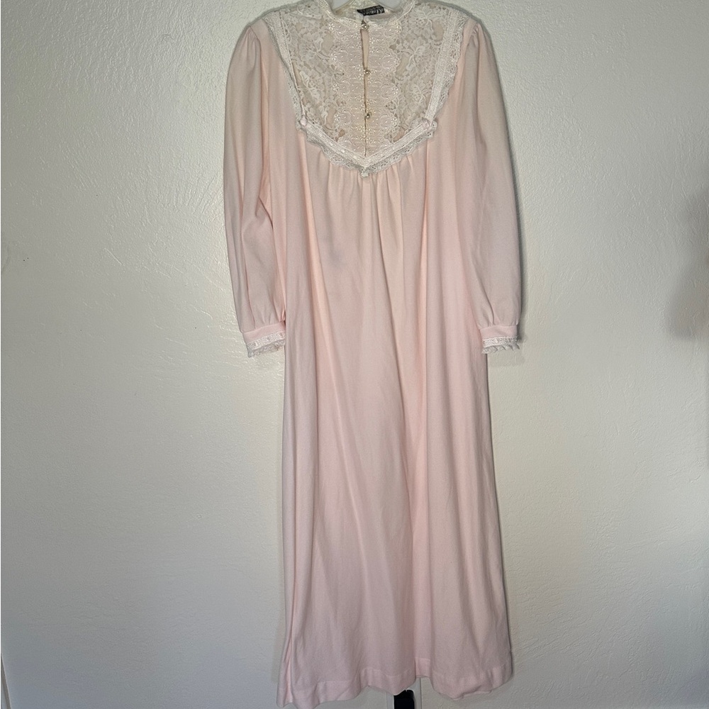 Vintage Chisthian Dior Lingerie with Lace Trim Light Pink Size Small - Picture 14 of 16